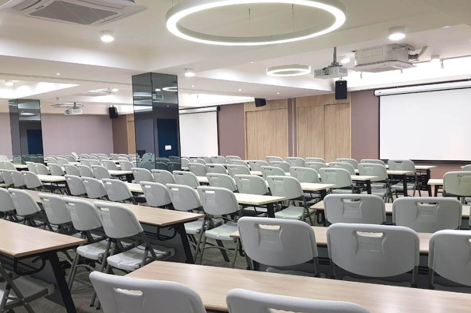 台北火車站會議室租借-第一建業大樓教室 教室型