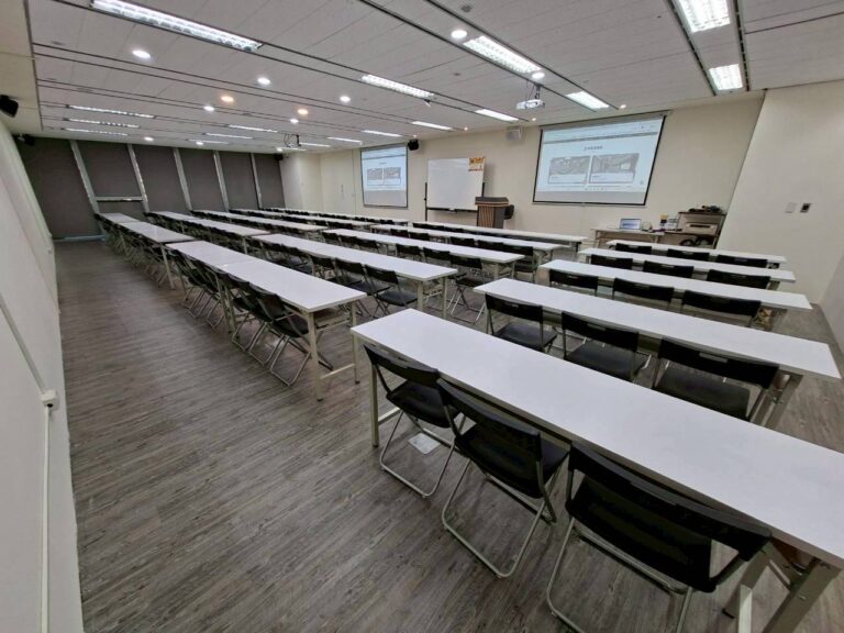 台中七期CBD大樓館-JR場地租借-100人大型教室型排列實拍